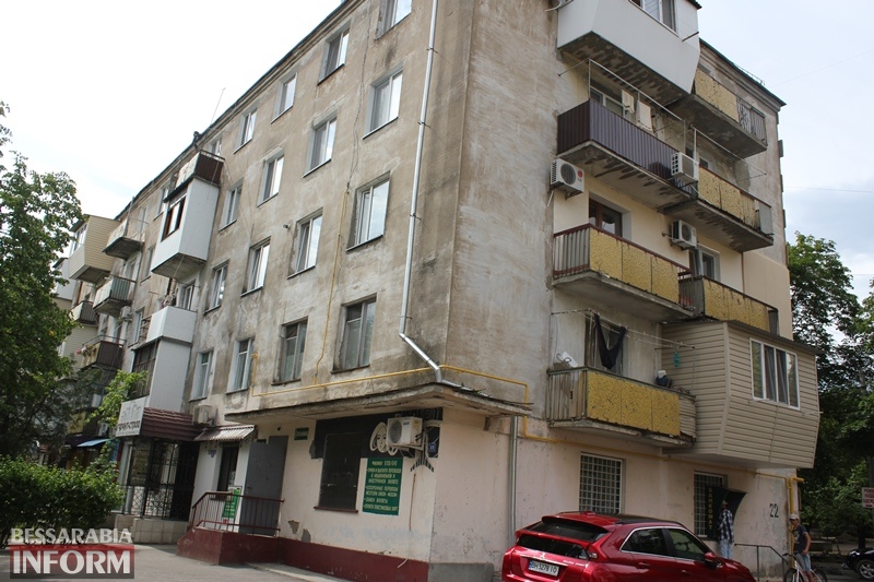 В Измаиле "сворачивают" капитальный ремонт дома, в котором расположен штаб партии "Слуга народа"