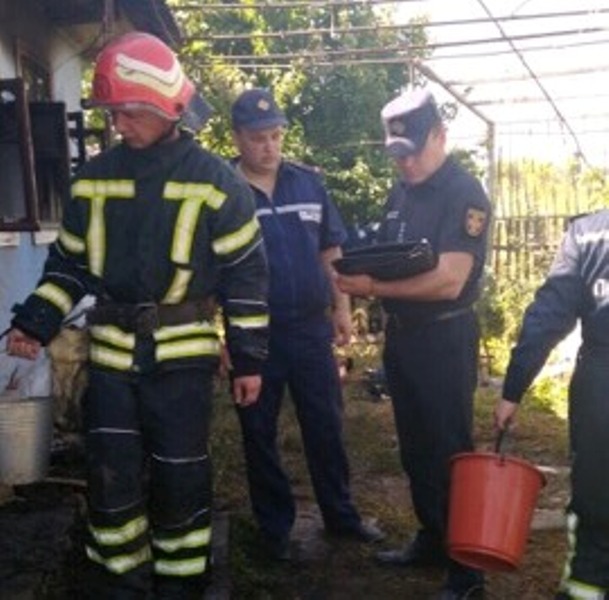 В Одесской области во время пожара погибли четверо детей: их матерей нашли пьяными