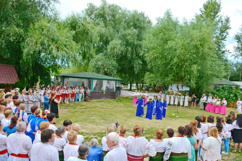 Традиционный обрядовый фестиваль «Ой, на Ивана на Купала» прошел в Измаильском районе