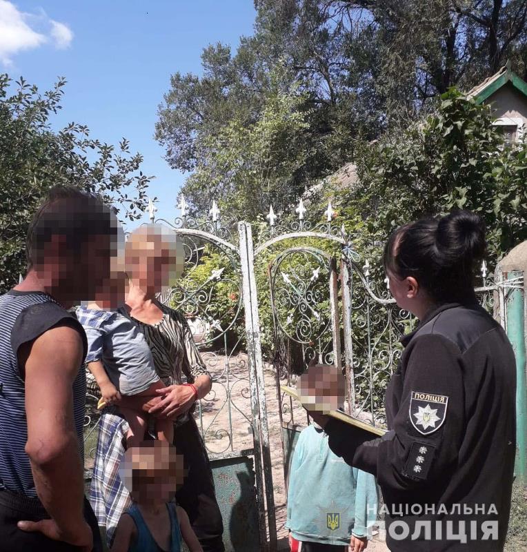 В Арцизском районе пьющую мать троих детей привлекли к ответственности и могут оставить родительских прав.