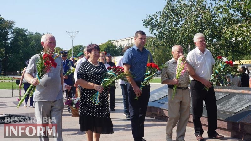 Эстафета памяти: к 75-летию освобождения Измаила огороду передали памятную гильзу с землей освобожденных городов