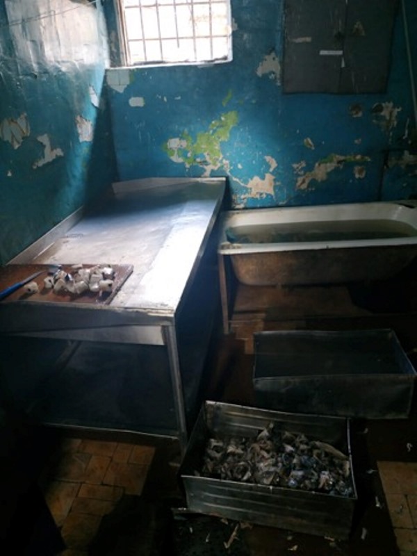 Разбитый пол, грибок на стенах и только холодная вода: в Измаильском СИЗО провел личный прием заключенных и.о. прокурора Одесской области