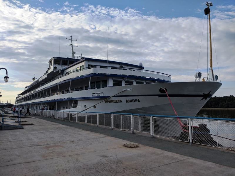 Почти 200 иностранных туристов с круизного лайнера «Принцесса Днепра» посетили порт Измаил