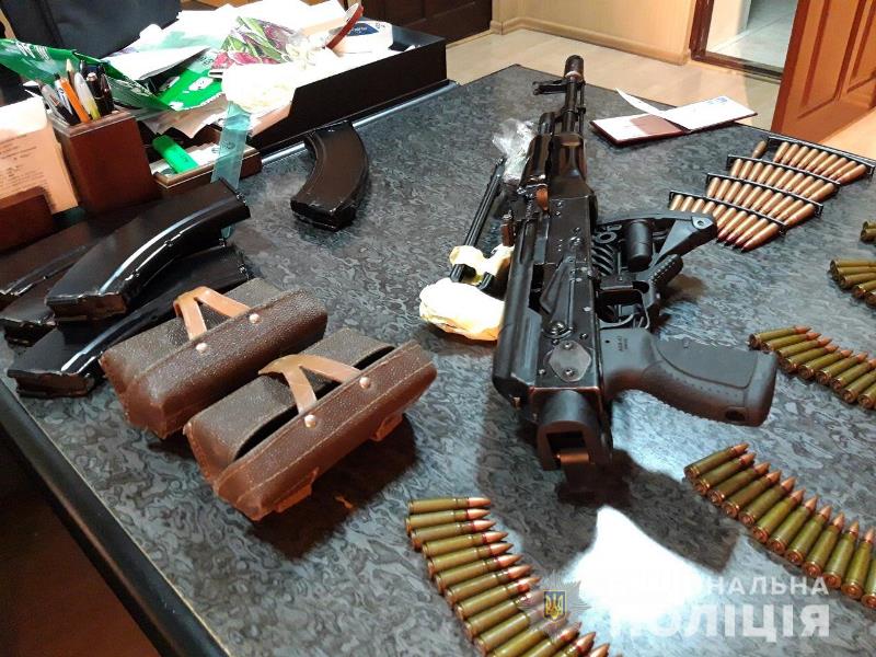 В Измаиле задержали двух местных жителей, которых подозревают в торговле оружием