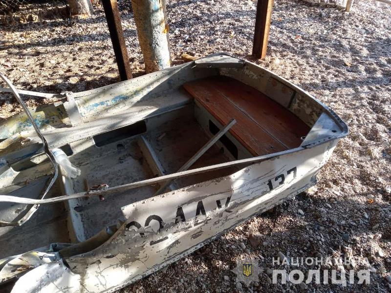 В Одесской области яхта на полном ходу врезалась в рыболовецкую лодку и бросила раненных рыбаков умирать