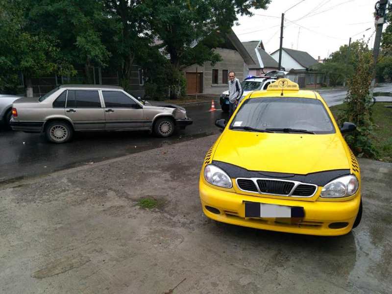 Не уступил дорогу: в Измаиле произошло ДТП с участием такси