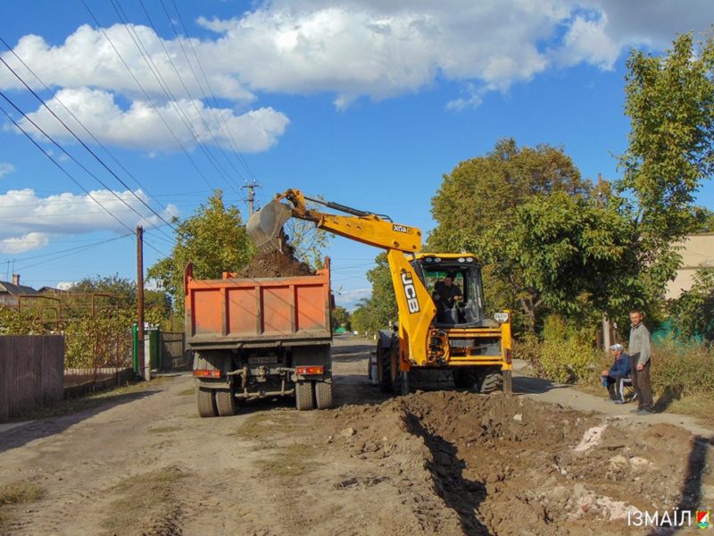 Измаил: на Кишиневскую опять заехала ремонтная техника - продолжается проект капремонта дороги