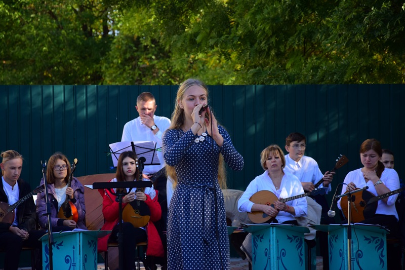 В Измаиле детская музыкальная школа №2 ко Дню защитника Украины подарила праздничный концерт пограничникам