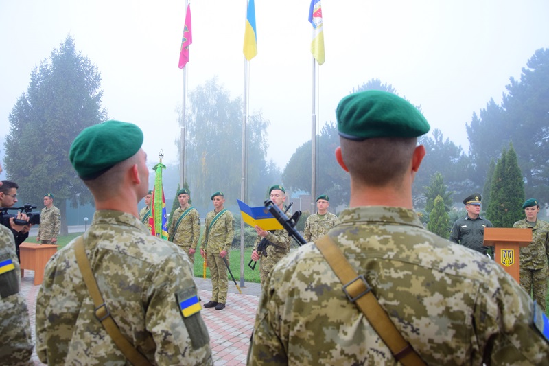 Присяга для "новеньких" и медали для "стареньких": в Измаильском погранотряде прошел торжественный воинский ритуал