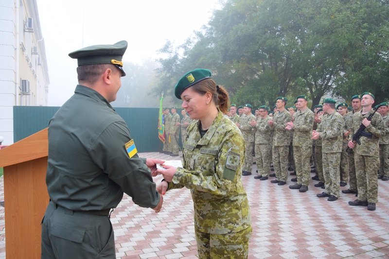 Присяга для "новеньких" и медали для "стареньких": в Измаильском погранотряде прошел торжественный воинский ритуал