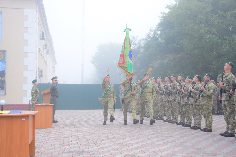 Присяга для "новеньких" и медали для "стареньких": в Измаильском погранотряде прошел торжественный воинский ритуал