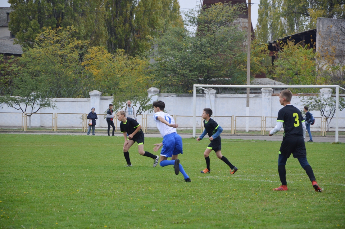 Чемпионат Кубка мэра: в Килии состоялся второй тур между командами Школьной футбольной лиги.
