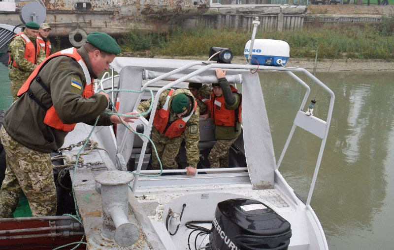 В Измаиле в учебном центре Морской охраны прошли курсы повышения квалификации - практику проходили на "прихотливом" участке Дуная
