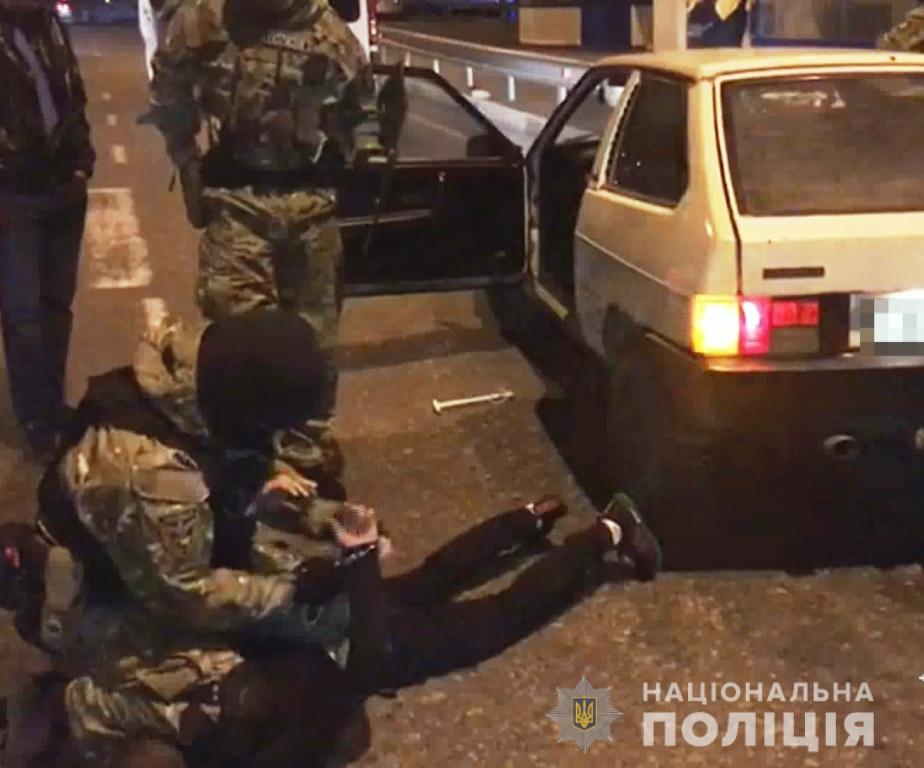 Житель Ренийского района с другом промышляли разбойными нападениями на АЗС на трассе Одесса-Киев