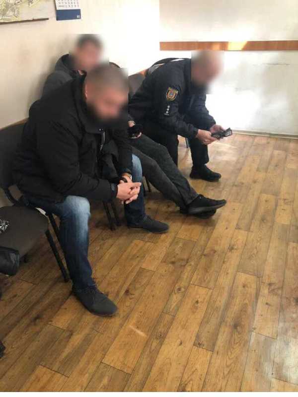 В Одессе трое полицейских избили возможного подозреваемого - прокуратура вручила им подозрение