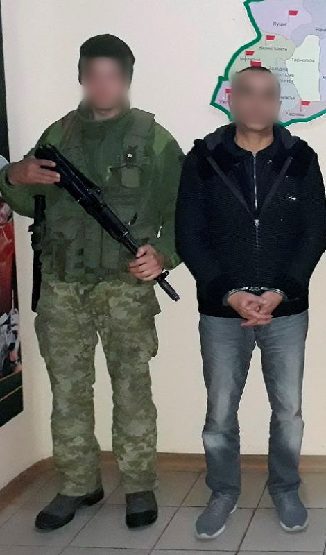 Белгород-Днестровские пограничники задержали двух турков, пытавшихся незаконно попасть на территорию Украины