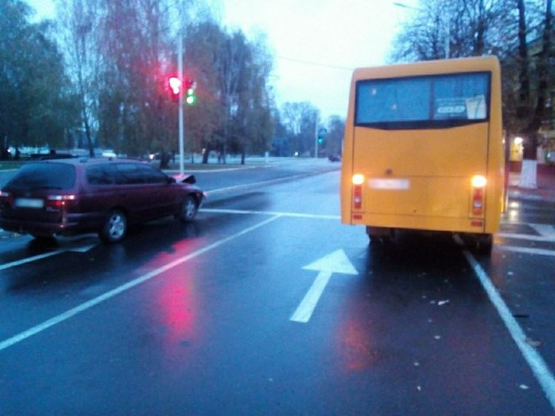 В Измаиле произошло ДТП с участием маршрутки и такси