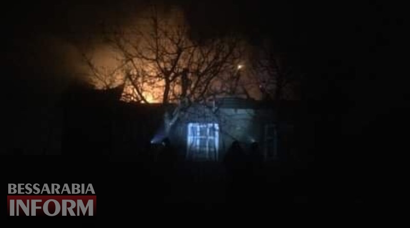 Пожар лишил 74-летнюю жительницу Татарбунар крыши над головой. Причиной возгорания мог быть недавно установленный электросчетчик