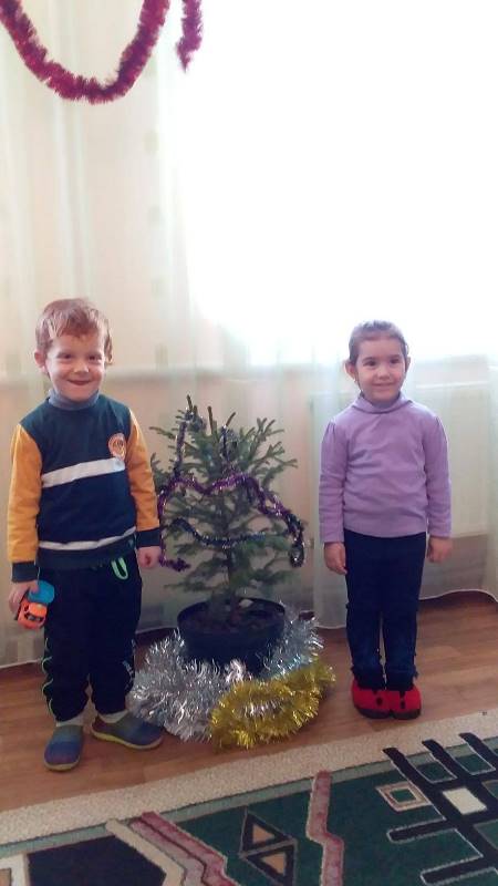 «Елка 2020: Подарок любимому огороду»: у Рены жители города с удовольствием поддержали новогоднюю эко-акцию