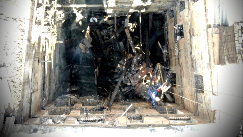 Словно в крематории: шокирующие фото одесского колледжа после пожара с воздуха