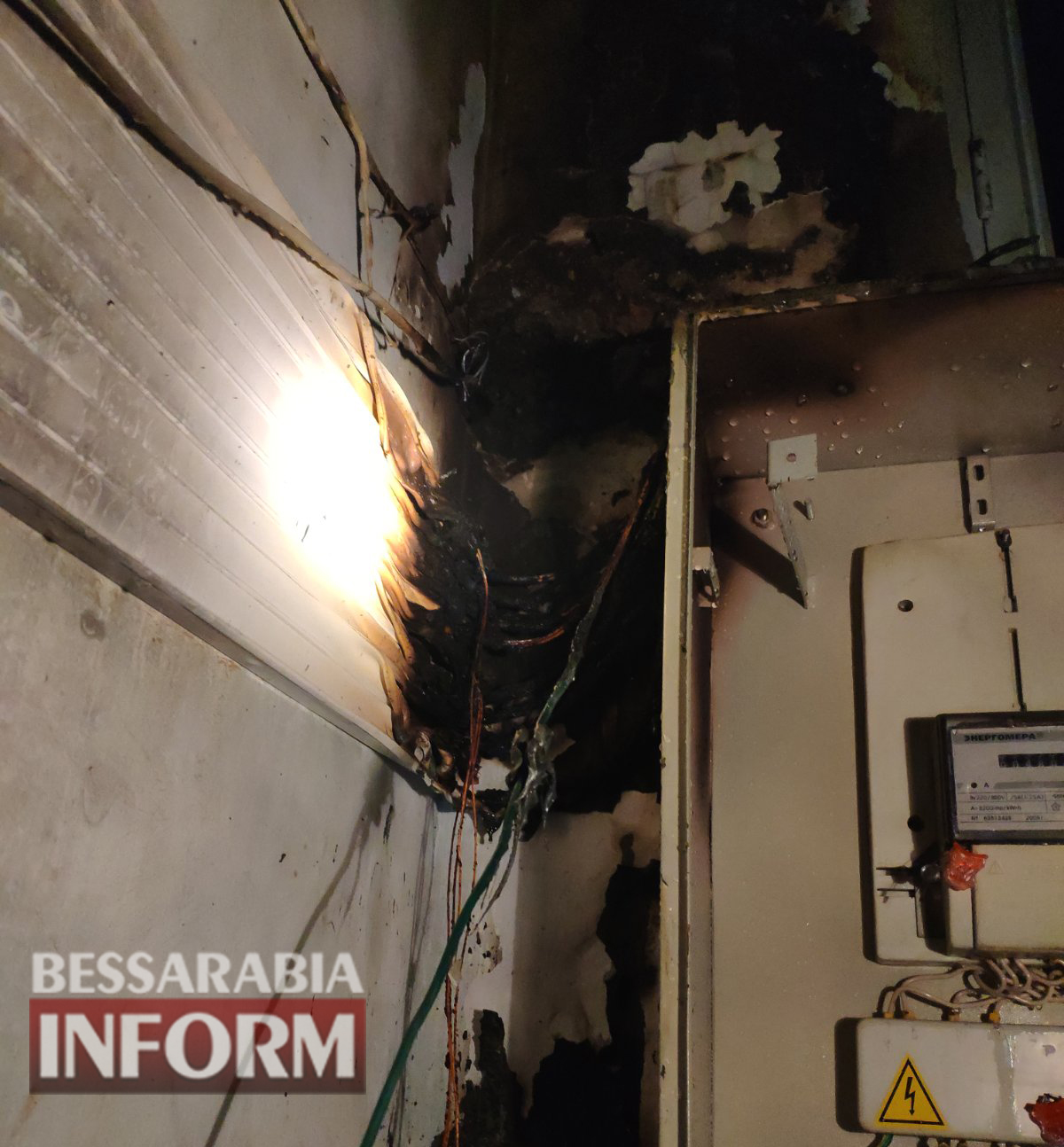 Вторая электрощитовая в день: вчера ночью в Килии из-за пожара эвакуировали людей из двухэтажки