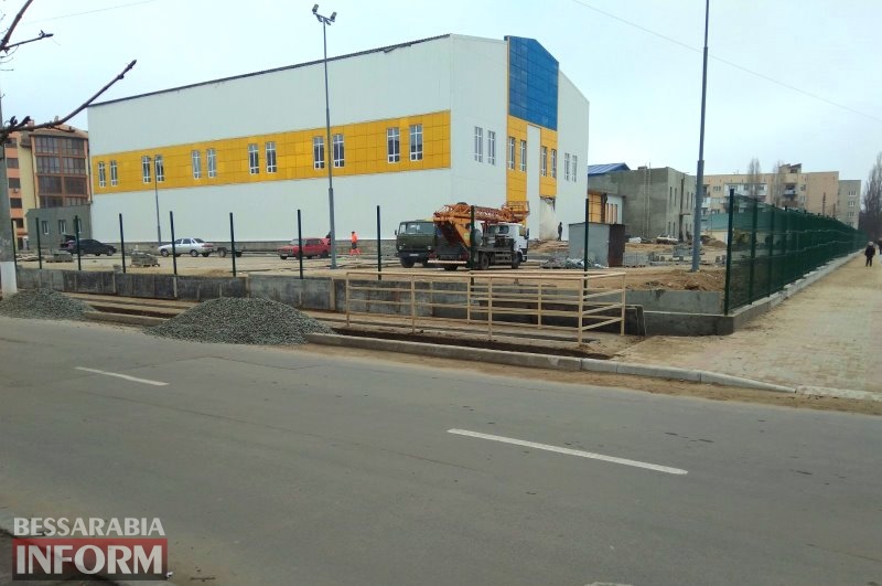 На строительной площадке Дворца спорта в Измаиле кипит работа - что еще осталось сделать и сколько на это потратят