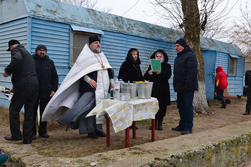 Аккерманцы отметили Крещение окунаясь в воде Днестровского лимана (фоторепортаж)