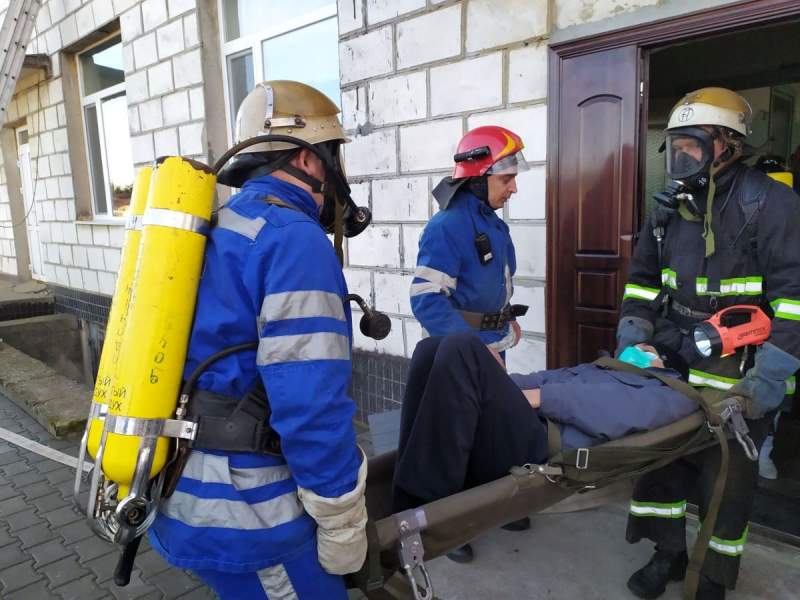 В Измаильской инфекционной больнице "тушили" пожар - медперсонал прошел пожарно-тактические учения