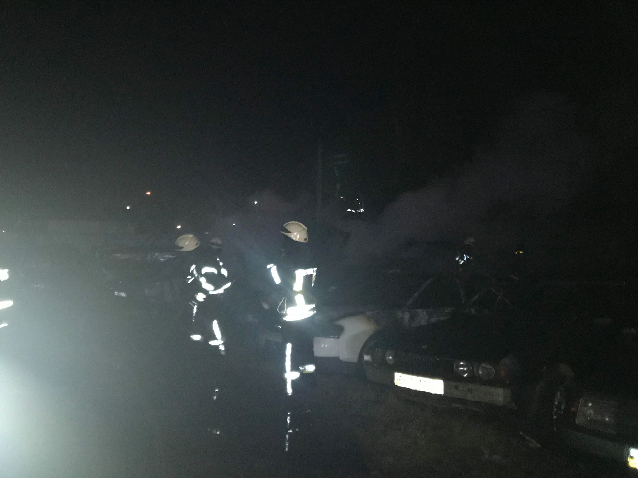 В Одессе ночью на штрафплощадке полиции сгорело 20 автомобилей