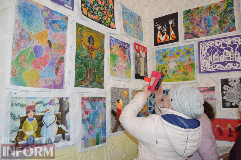 В Килии открылась выставка прикладного искусства, созданного детьми. В этом году она вышла за пределы Бессарабии (фото)