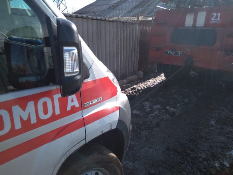 В Измаиле на грунтовой дороге застряли одновременно две машины скорой помощи, спешащие на вызов