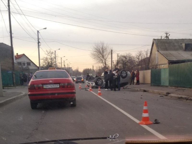 Авария с "перевертышем" в Измаиле на Некрасова: один из водителей в больнице