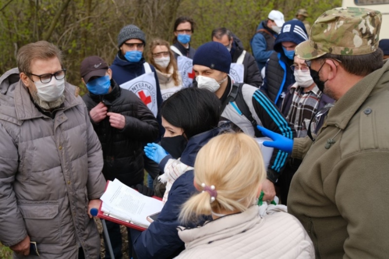 Украина возвращает 19 своих граждан - на Донбассе начался обмен "всех на всех"