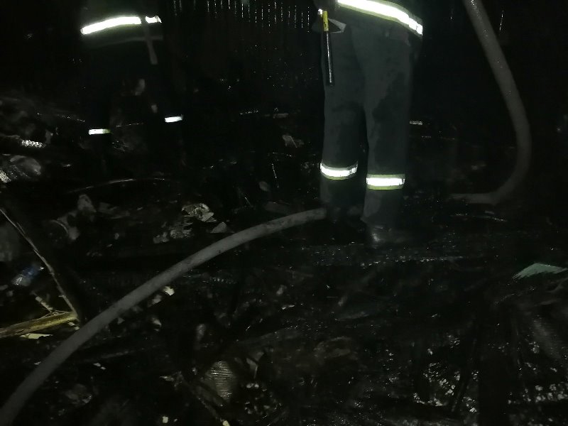 В Измаиле горел сарай и огонь чуть не перекинулся на жилой дом - пострадала только часть крыши