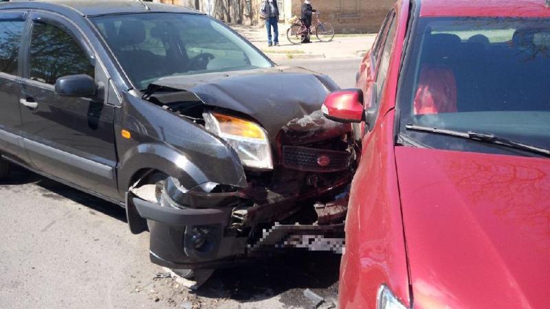 Измаил: на пересечении Коммерческой и Горького произошло ДТП - водитель одного из авто в больнице