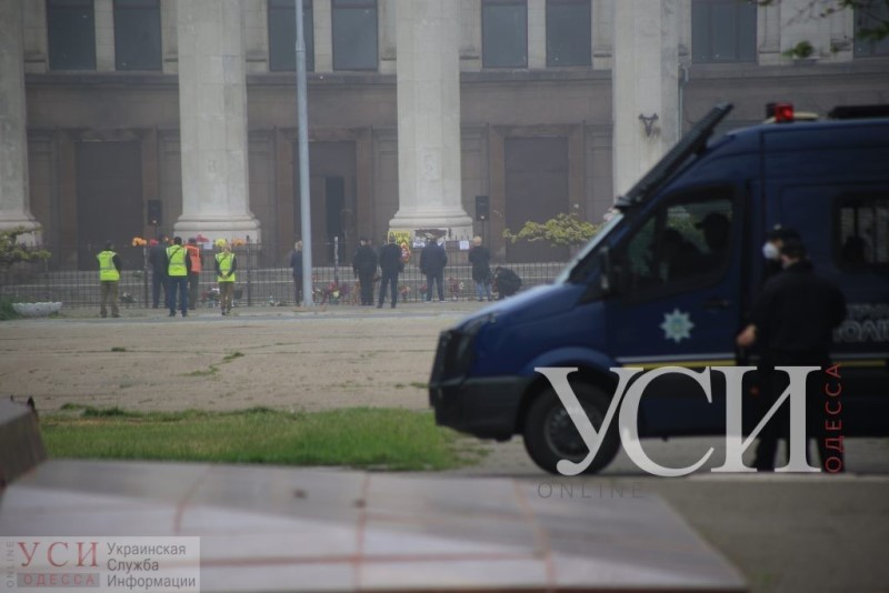 Шестая годовщина трагедии 2 мая: возле Дома профсоюзов образовалась очередь, а также происходят потасовки