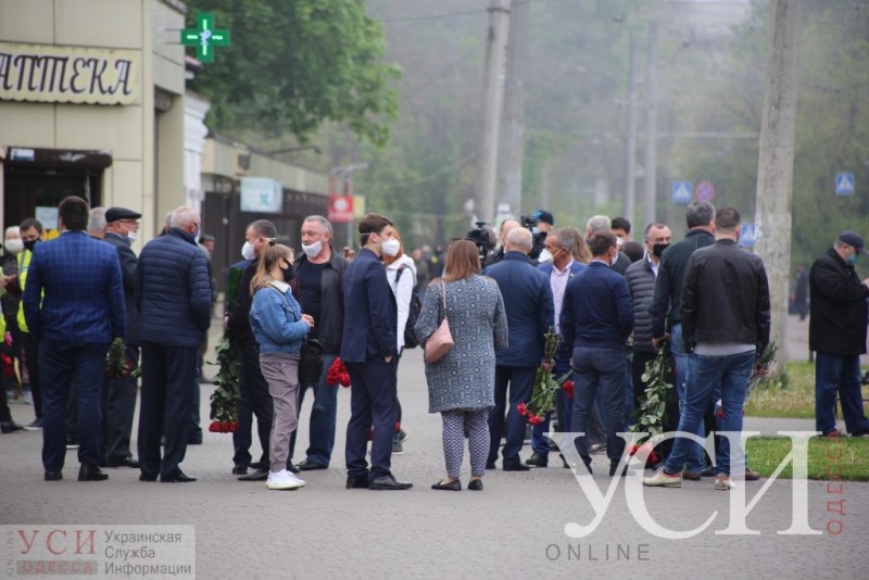 Шестая годовщина трагедии 2 мая: возле Дома профсоюзов образовалась очередь, а также происходят потасовки