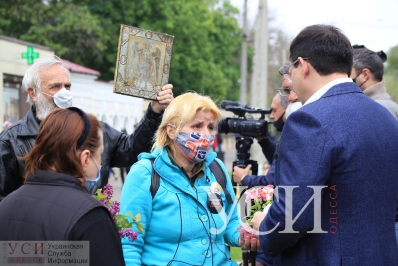 Шестая годовщина трагедии 2 мая: возле Дома профсоюзов образовалась очередь, а также происходят потасовки