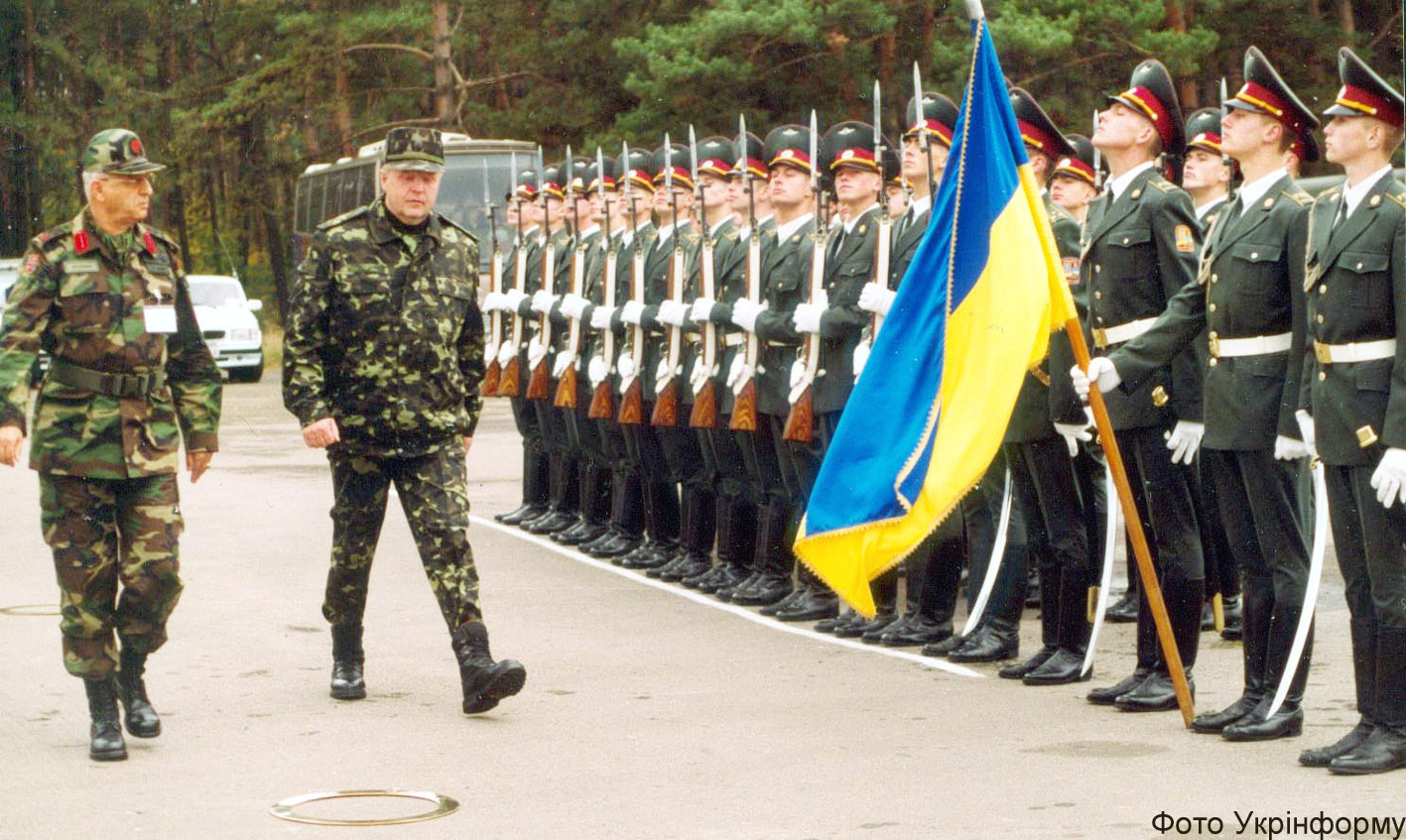 Сумы войска. Украинская армия при Януковиче.