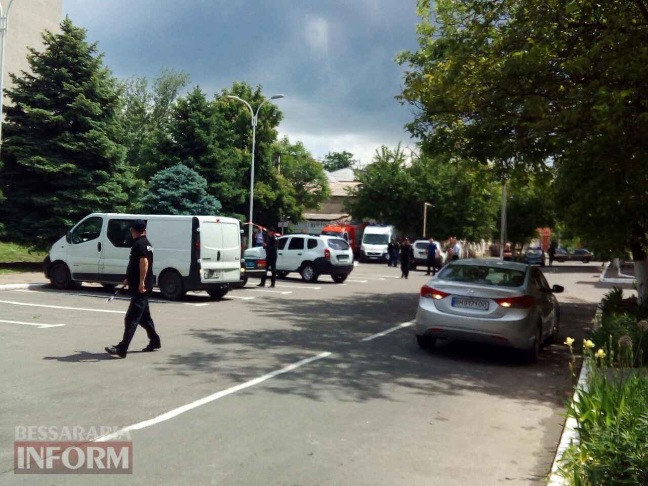 Антитеррористические учения в Измаиле: возле здания городского совета обнаружен подозрительный предмет