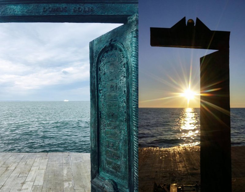 В каком году придумали двери. Дверь в море. Дверь к морю. Открытая дверь в море. Дверь на берегу моря.
