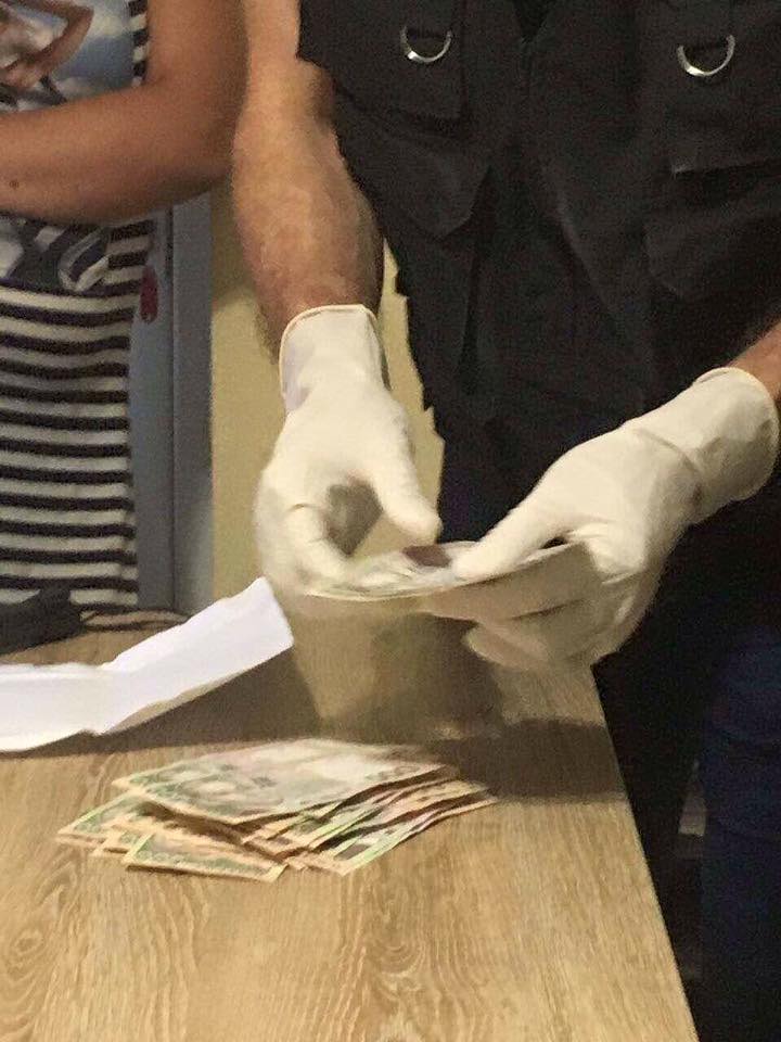 Очередной коррупционер: в Килии за взятку задержан инспектор по вопросам труда