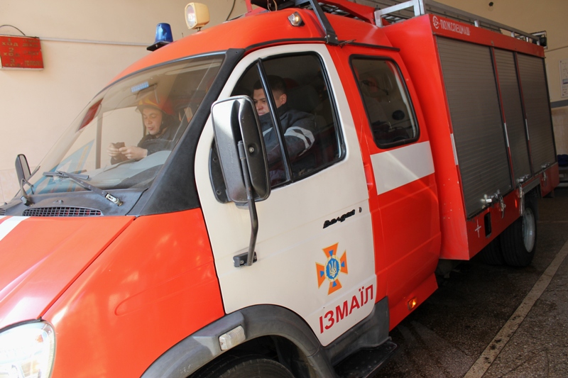 Спасатели Измаила провели увлекательный мастер-класс для учащейся молодежи и пригласили в свои ряды