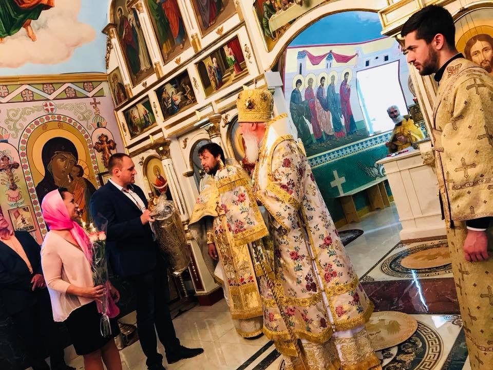На территории Килийской центральной районной больницы в фундамент будущего храма заложили памятную капсулу