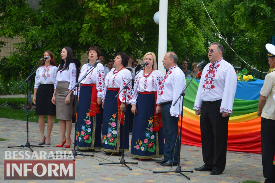 Праздник вышиванки: килийцы вышли на парад и концерт (фоторепортаж)