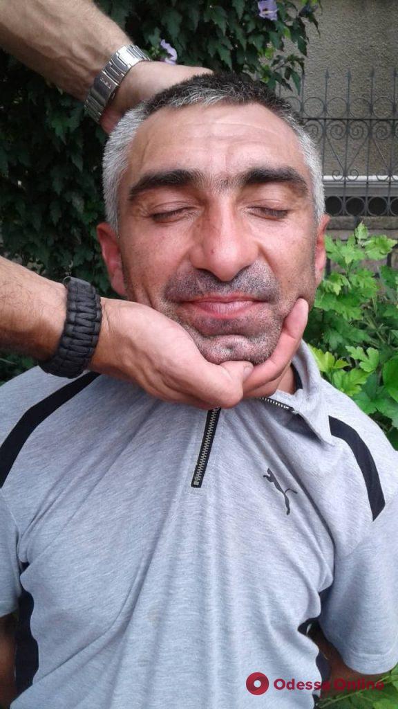 В Измаиле банда разбойников средь бела дня вломилась в дом: палили из оружия и угрожали расправой