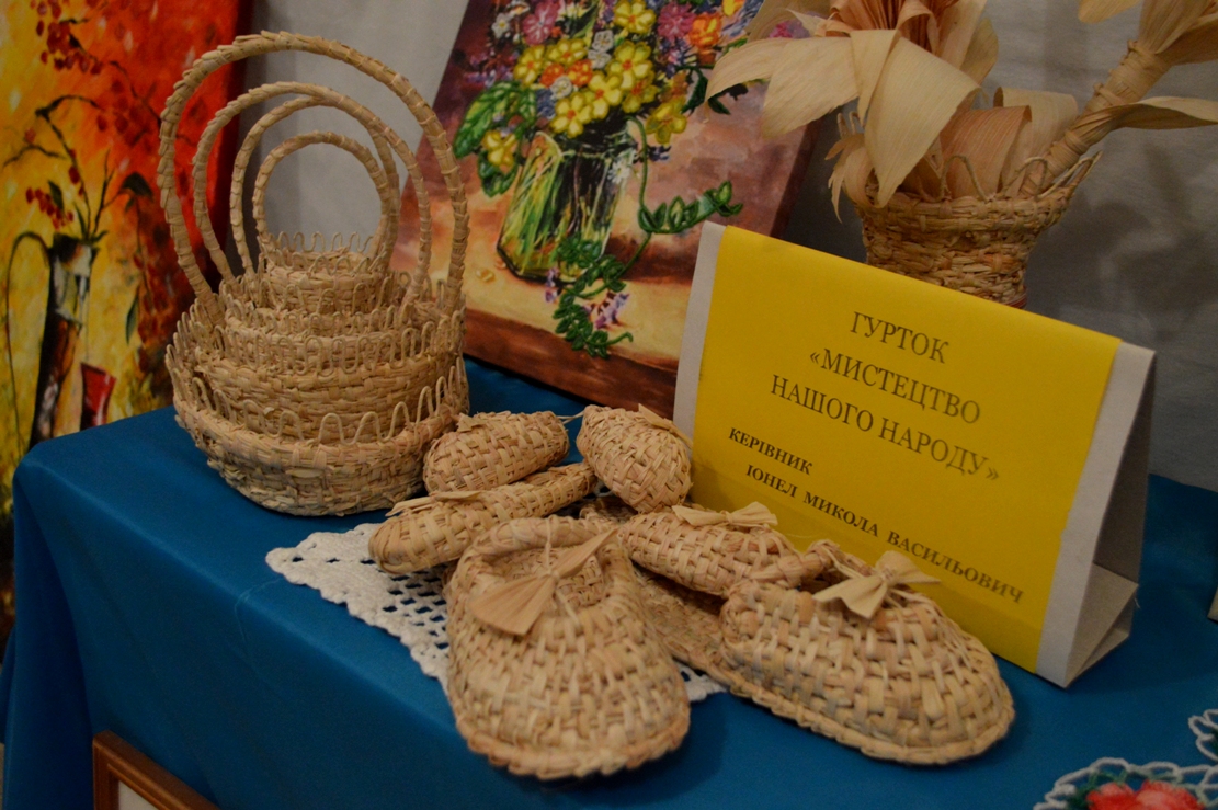 В Килии ко Дню города открыли выставку уникальной одежды и работ hand made местных умельцев (фото)