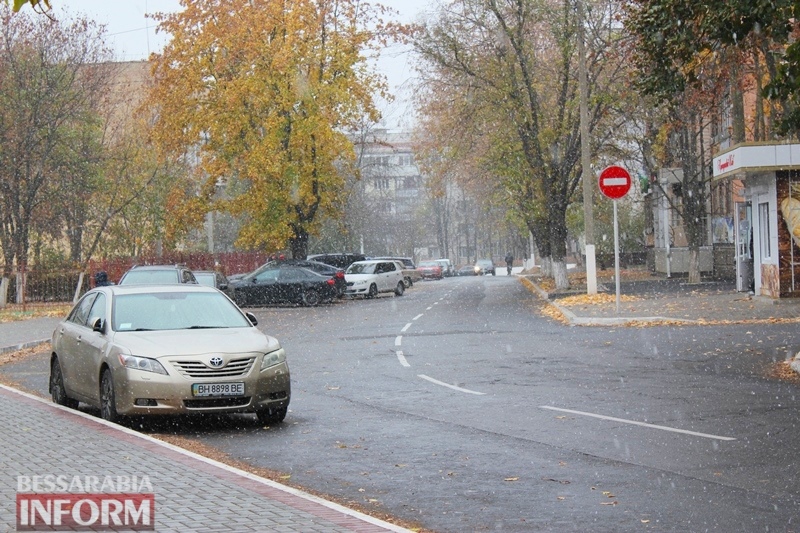 Осень с зимой встретились: в Бессарабии выпал первый снег