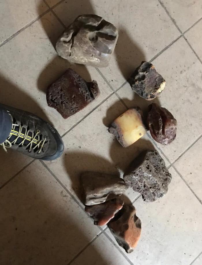 СБУ обнаружила в Одесской области подпольный цех, в котором обрабатывали тонны незаконно добытого янтаря