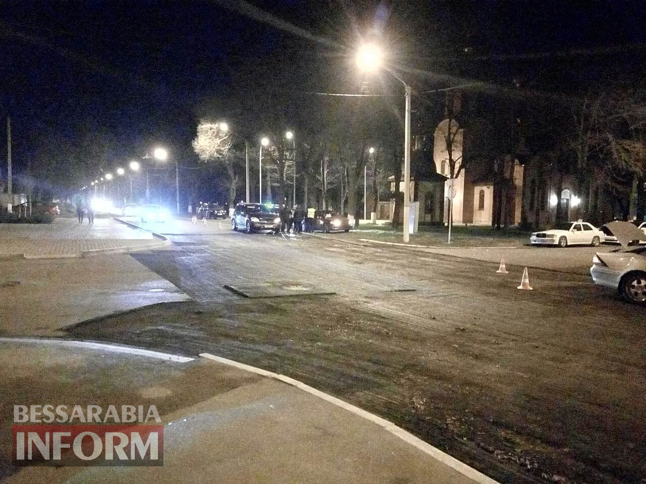 Ремонт дороги и нарушение ПДД: в Измаиле на проспекте Суворова столкнулись два "Мерседеса"